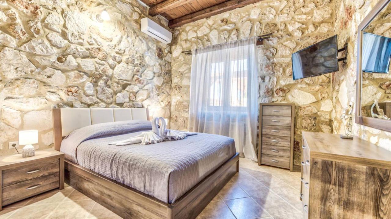 Zante Poolside Paradise - La Vite Stone Villa Kalipádo Kültér fotó